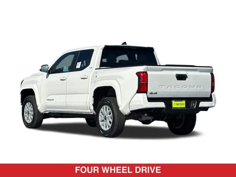 2026 Toyota Tacoma SR5 Double Cab 5' Bed AT