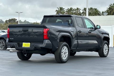 2026 Toyota Tacoma SR5 Double Cab 6' Bed AT