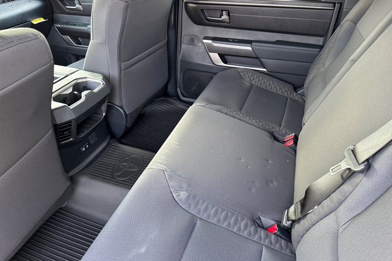 2026 Toyota Tundra SR5 - Photo 10