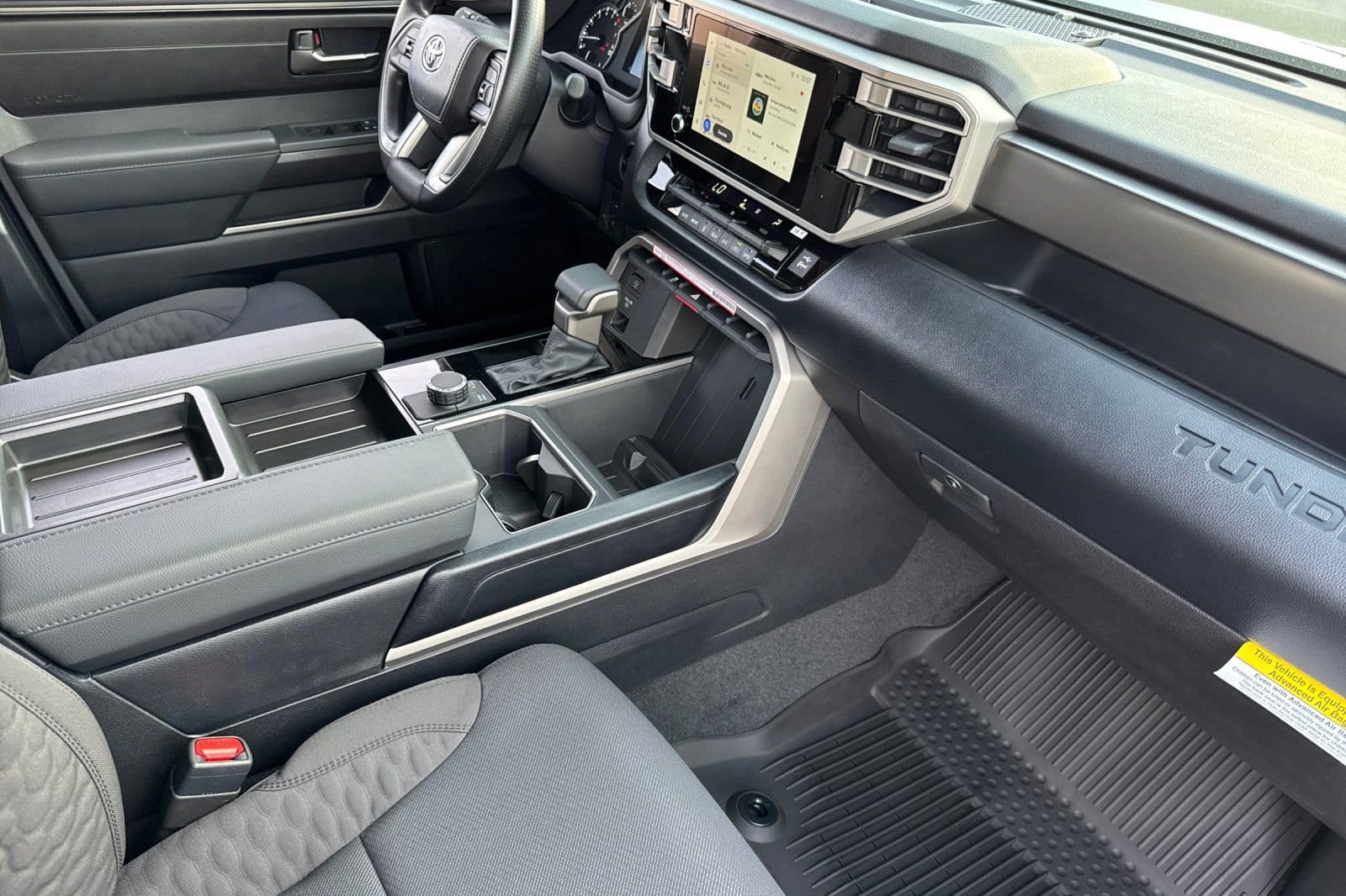 2026 Toyota Tundra SR5 - Photo 14