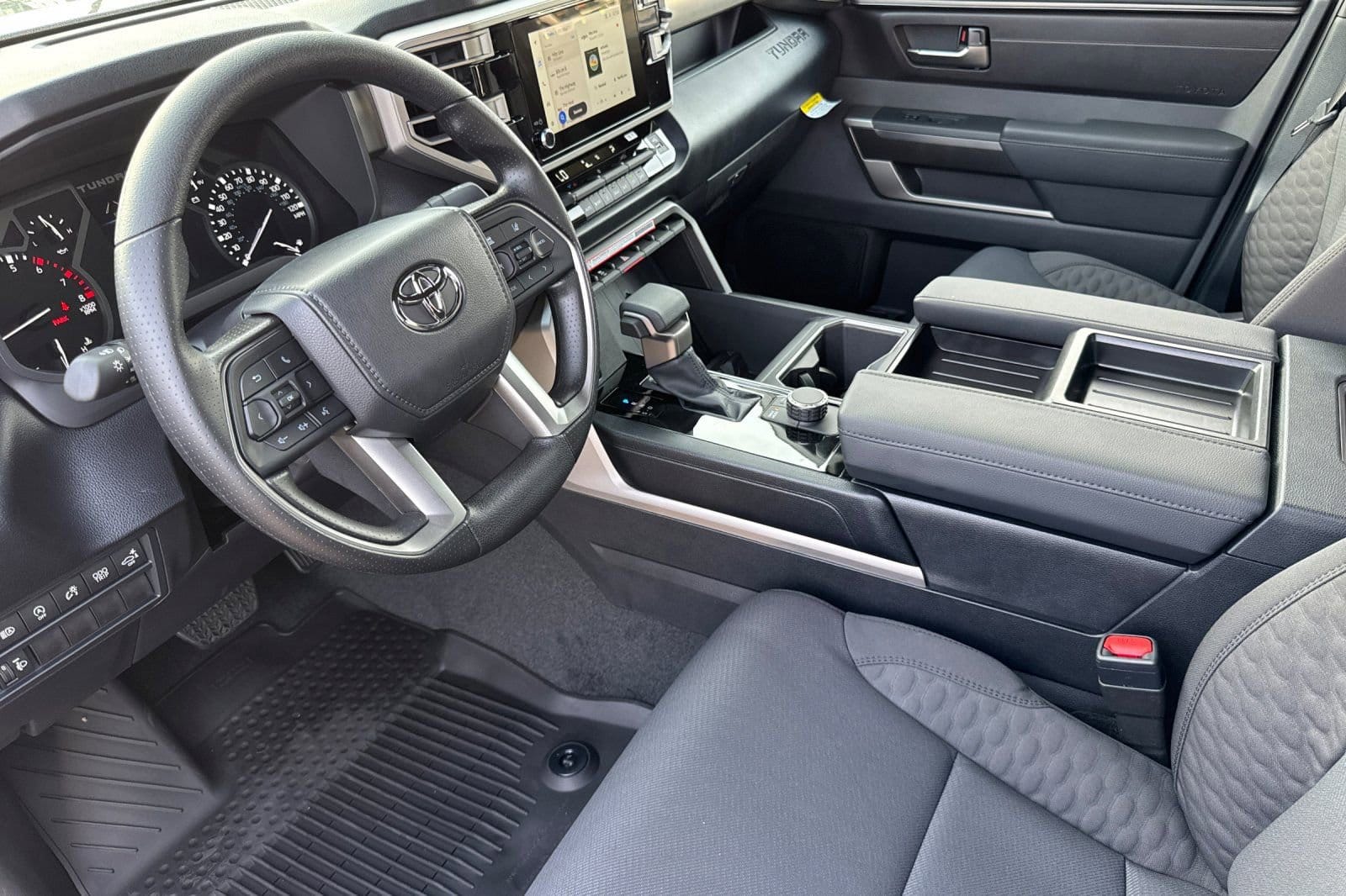 2026 Toyota Tundra SR5 - Photo 11