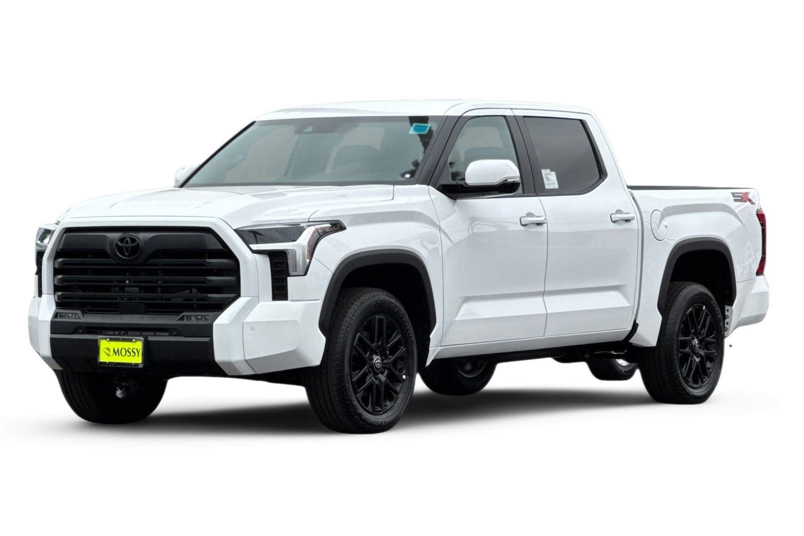 2026 Toyota Tundra SR5 CrewMax 5.5' Bed