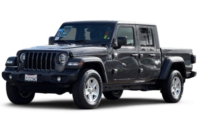 1 placeholder image of  2020 Jeep Gladiator Sport
