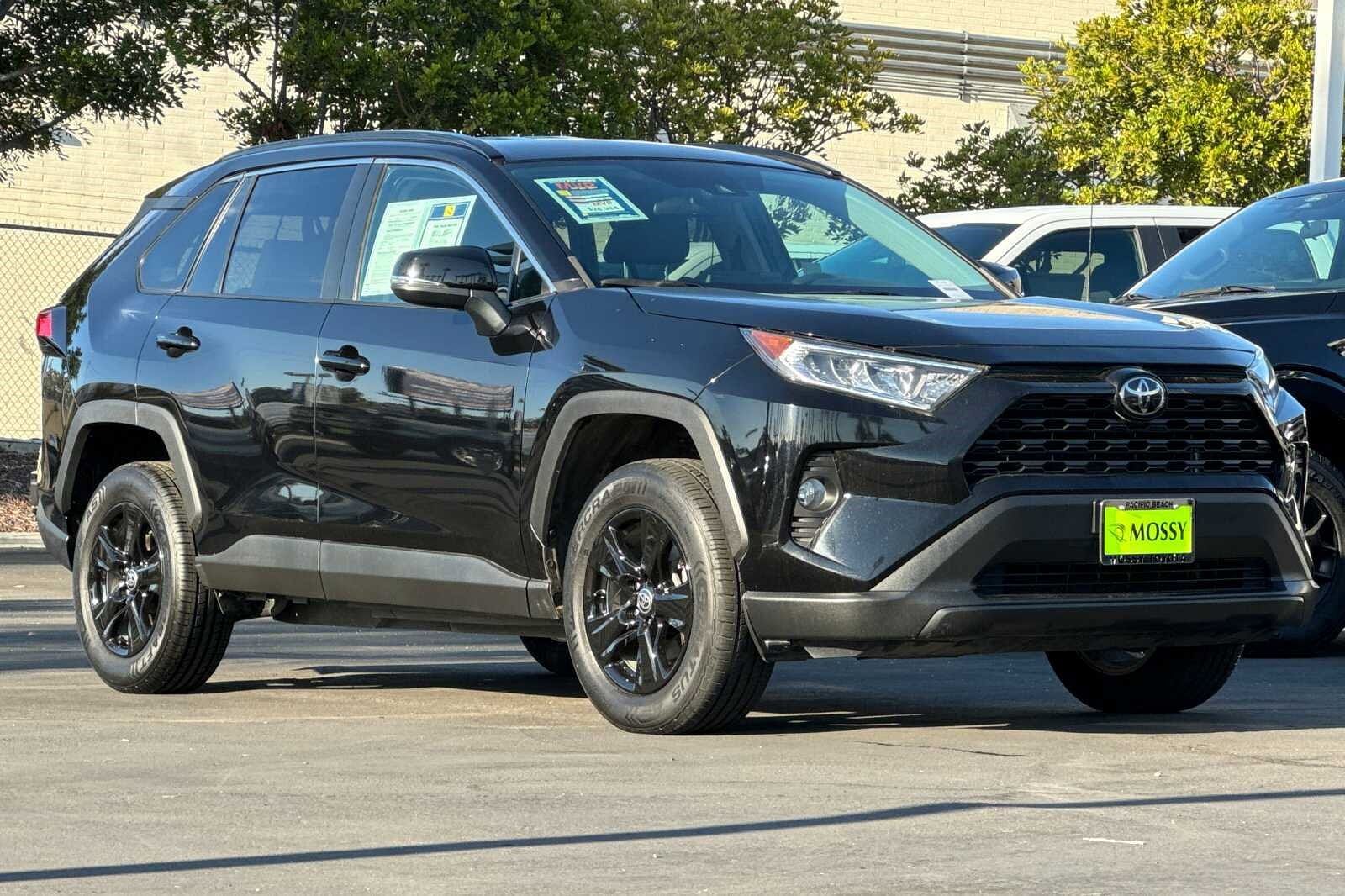 Used 2021 Toyota RAV4 XLE with VIN 2T3W1RFV2MW125811 for sale in San Diego, CA