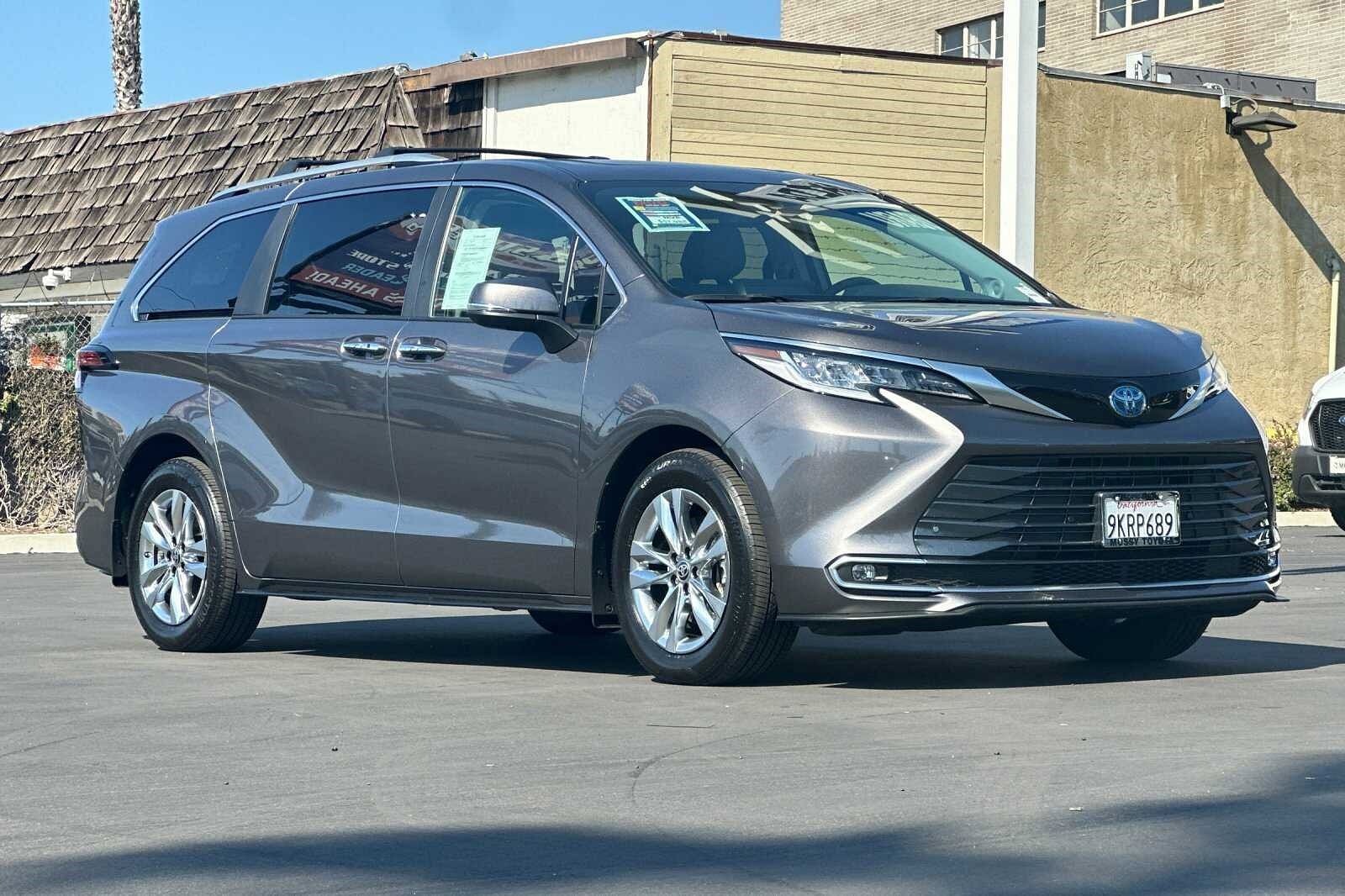 Used 2024 Toyota Sienna Limited with VIN 5TDZRKEC3RS189510 for sale in San Diego, CA