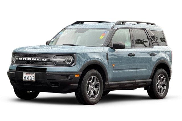 2 thumbnail image of  2023 Ford Bronco Sport Badlands