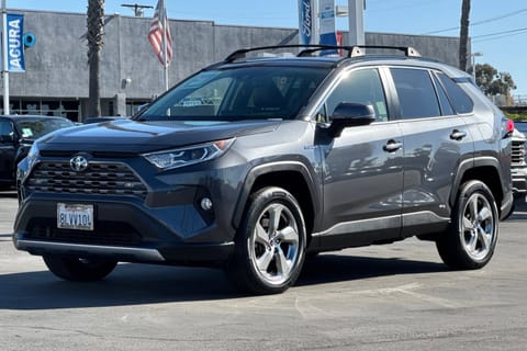 1 image of 2019 Toyota RAV4 Hybrid Limited