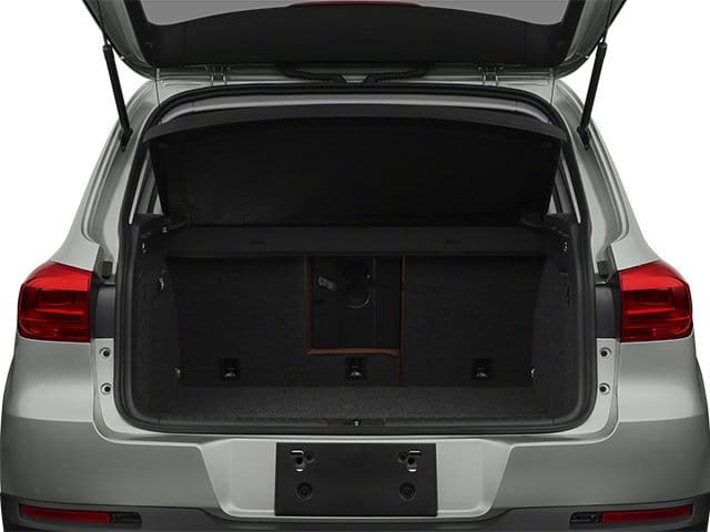 12 thumbnail image of  2014 Volkswagen Tiguan SE