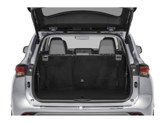 14 thumbnail image of  2026 Toyota Highlander Hybrid Platinum