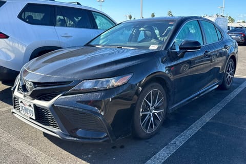 2023 Toyota Camry SE