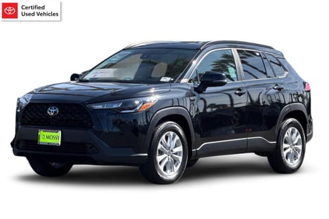 1 image of 2022 Toyota Corolla Cross LE