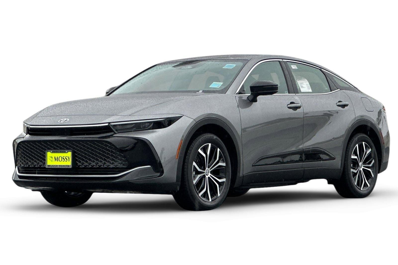 2026 Toyota Crown XLE's photo