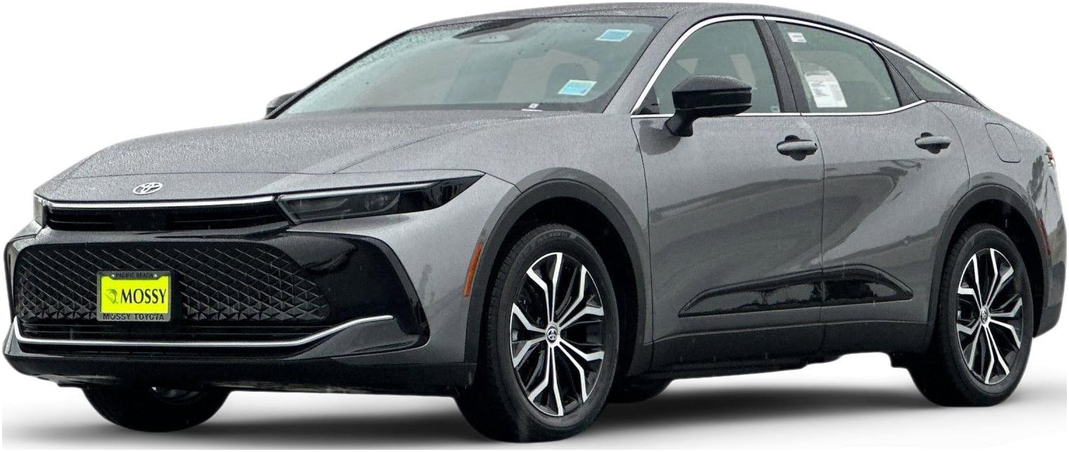 2026 Toyota Crown XLE's photo