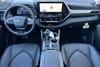 12 thumbnail image of  2026 Toyota Highlander Hybrid Platinum