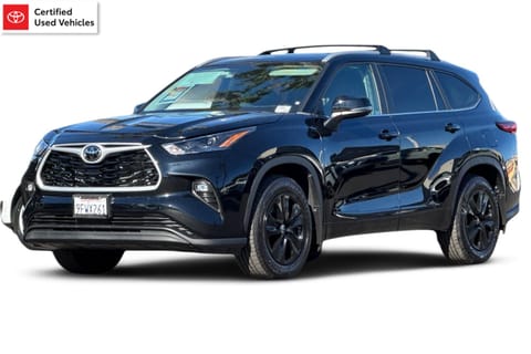 1 image of 2023 Toyota Highlander XLE