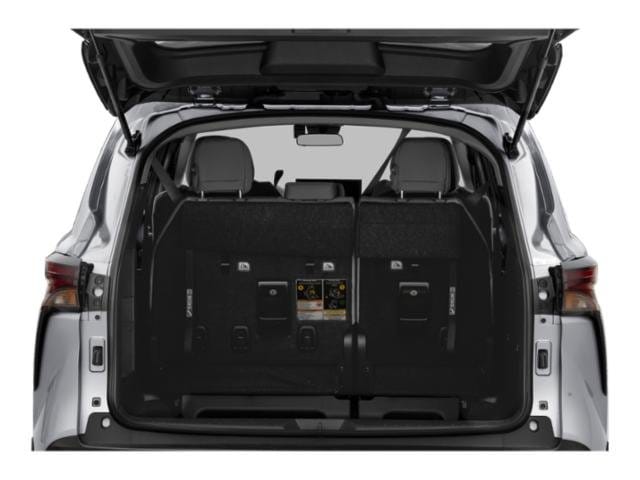 13 thumbnail image of  2026 Toyota Sienna LE