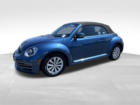 1 image of 2018 Volkswagen Beetle 2.0T S