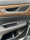 20 thumbnail image of  2024 Volkswagen Atlas 2.0T SE w/Technology