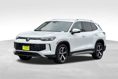 1 image of 2026 Volkswagen Tiguan 2.0T SE