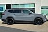 3 thumbnail image of  2025 Volkswagen Atlas 2.0T SE w/Technology