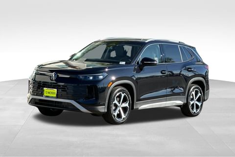 1 image of 2026 Volkswagen Tiguan 2.0T SE