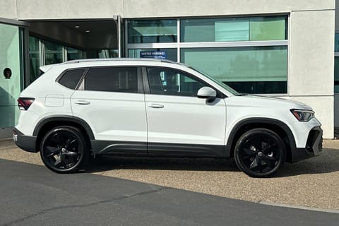 2025 Volkswagen Taos 1.5T SE