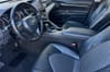 11 imagen en miniatura de 2023 Toyota Camry SE