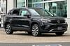 2 thumbnail image of  2022 Volkswagen Taos 1.5T SE