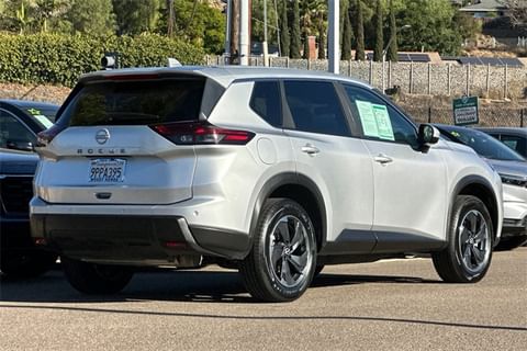 2025 Nissan Rogue SV