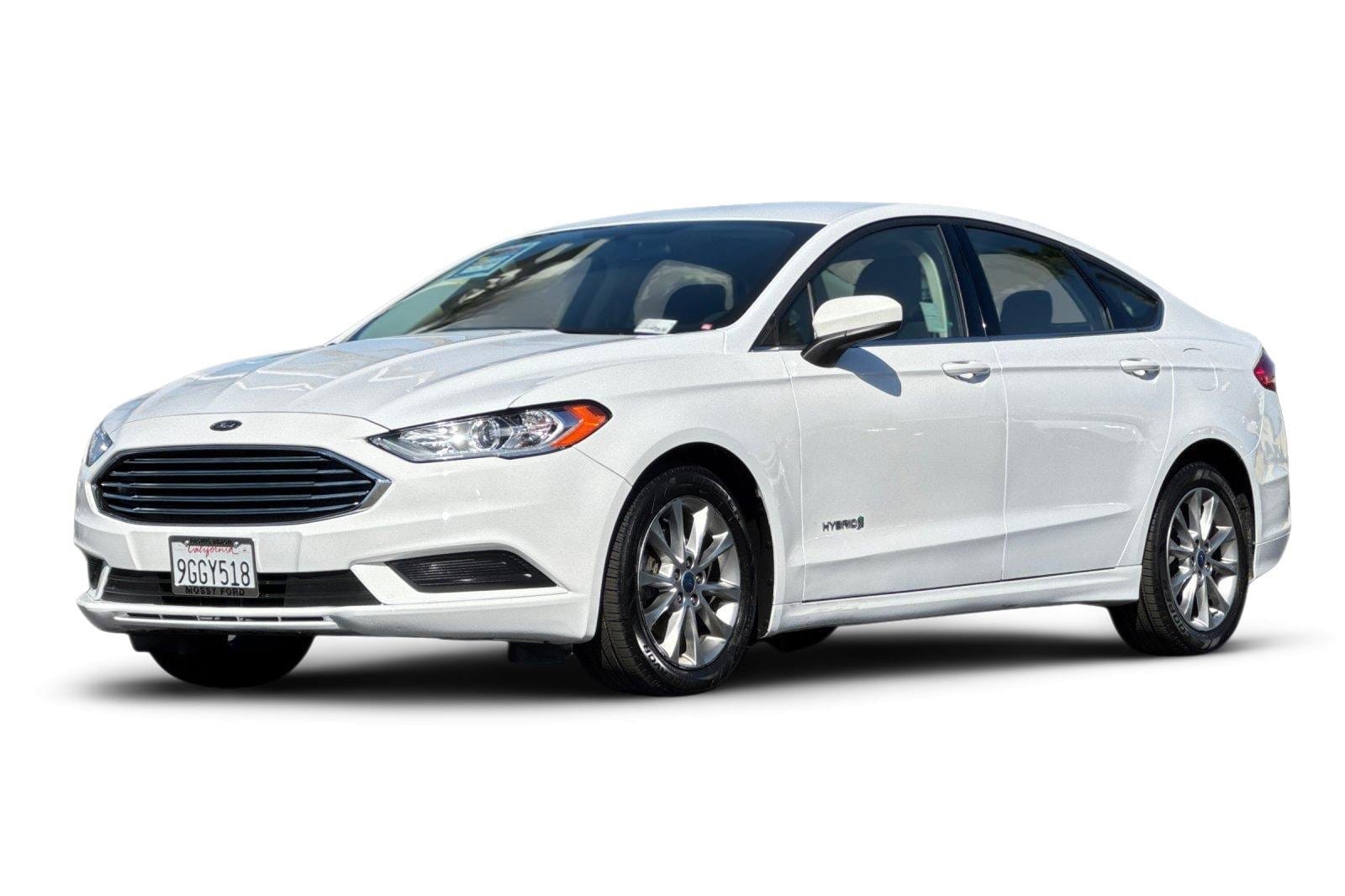 1 placeholder image of  2017 Ford Fusion Hybrid SE