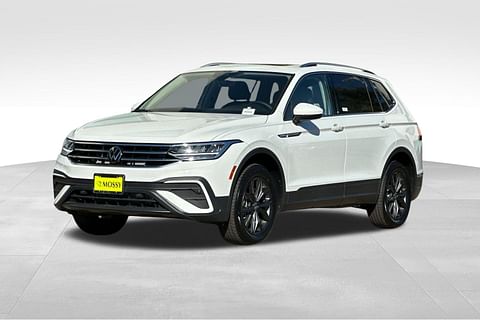 1 image of 2024 Volkswagen Tiguan 2.0T SE