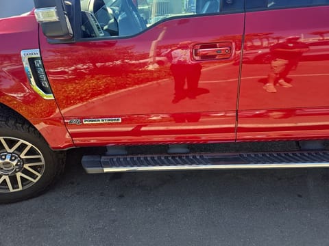 1 imagen de 2019 Ford F-250SD Lariat
