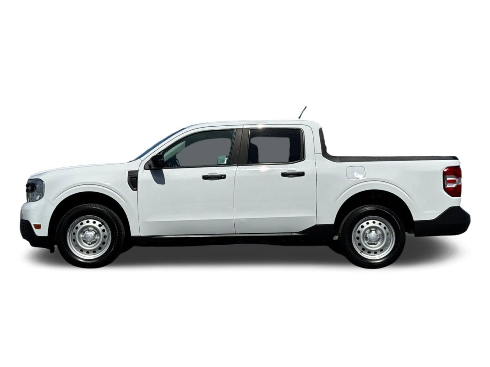 8 thumbnail image of  2022 Ford Maverick XL