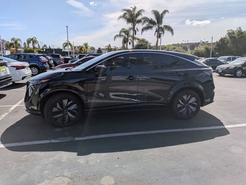 1 image of 2023 Nissan Ariya EVOLVE+