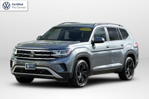 1 image of 2023 Volkswagen Atlas 3.6L V6 SE w/Technology