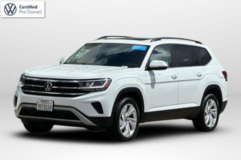 1 image of 2023 Volkswagen Atlas 3.6L V6 SE w/Technology