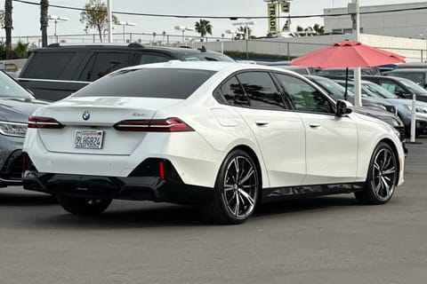 2024 BMW 5 Series 530i