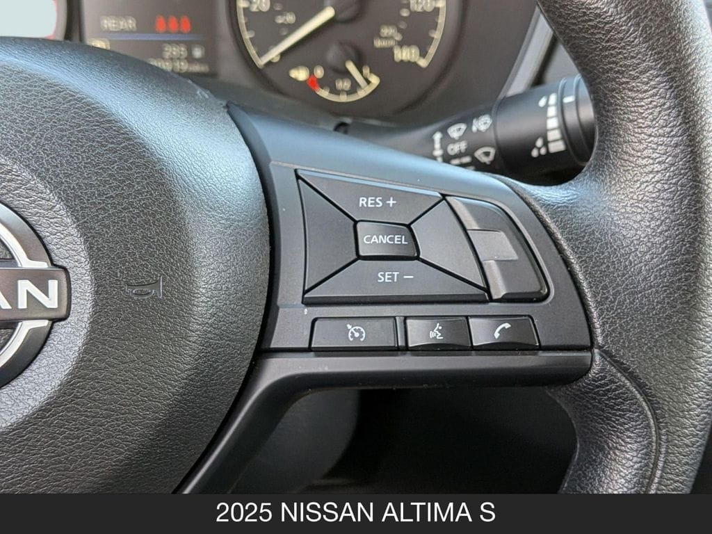 2025 Nissan Altima S - Photo 18