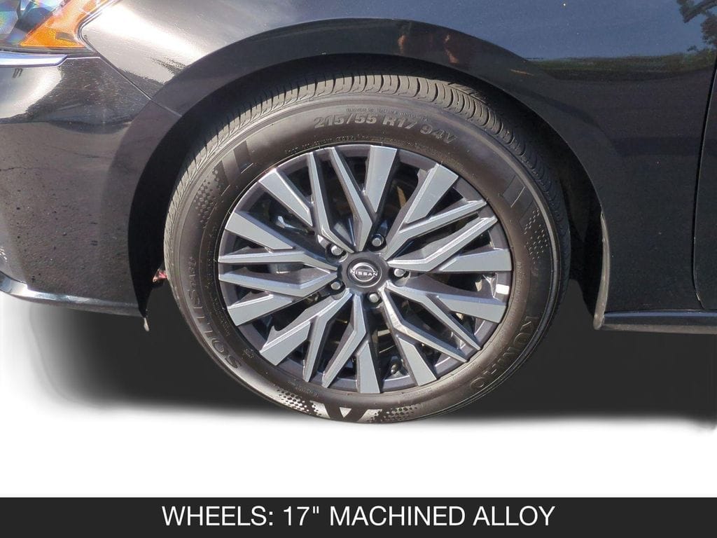 2025 Nissan Altima SV - Photo 11