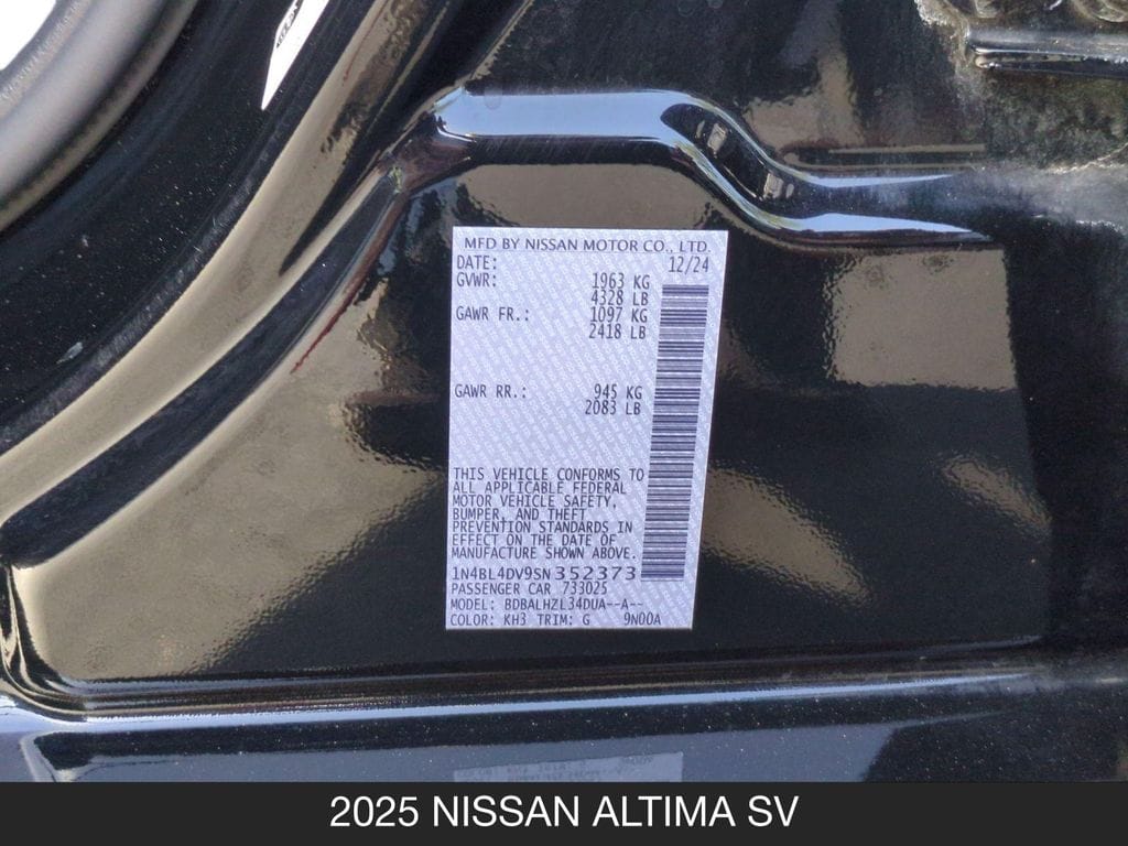 2025 Nissan Altima SV - Photo 25