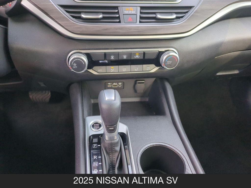 2025 Nissan Altima SV - Photo 23