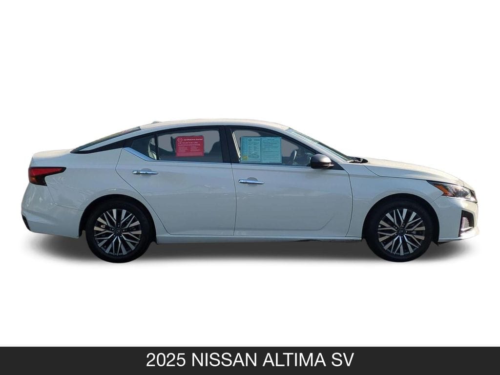 2025 Nissan Altima SV - Photo 6