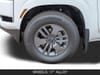11 thumbnail image of  2026 Nissan Frontier SV