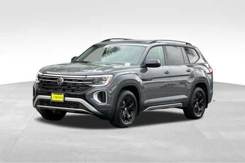 1 image of 2026 Volkswagen Atlas 2.0T Peak Edition