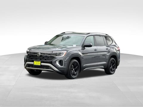 1 image of 2026 Volkswagen Atlas 2.0T Peak Edition