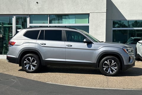 2026 Volkswagen Atlas 2.0T SE