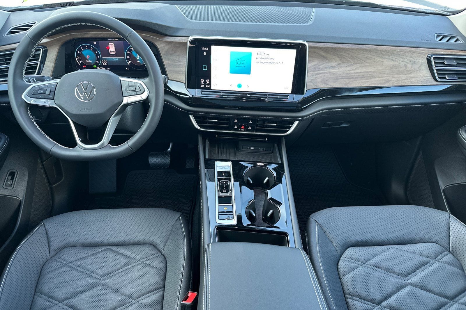 2026 Volkswagen Atlas SE w/Tech - Photo 12