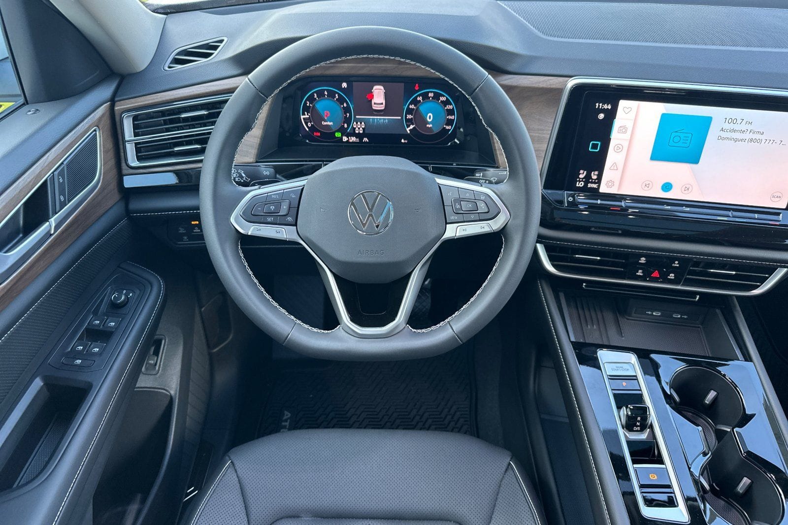 2026 Volkswagen Atlas SE w/Tech - Photo 13