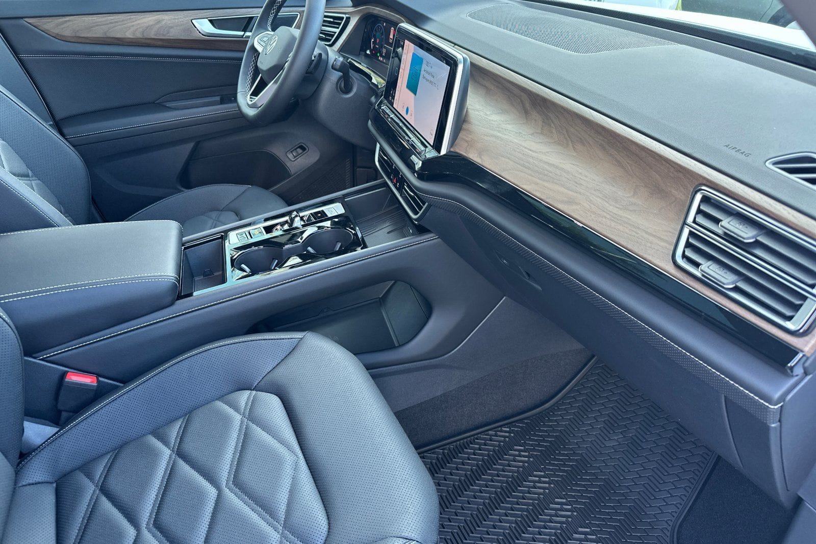 2026 Volkswagen Atlas SE w/Tech - Photo 16