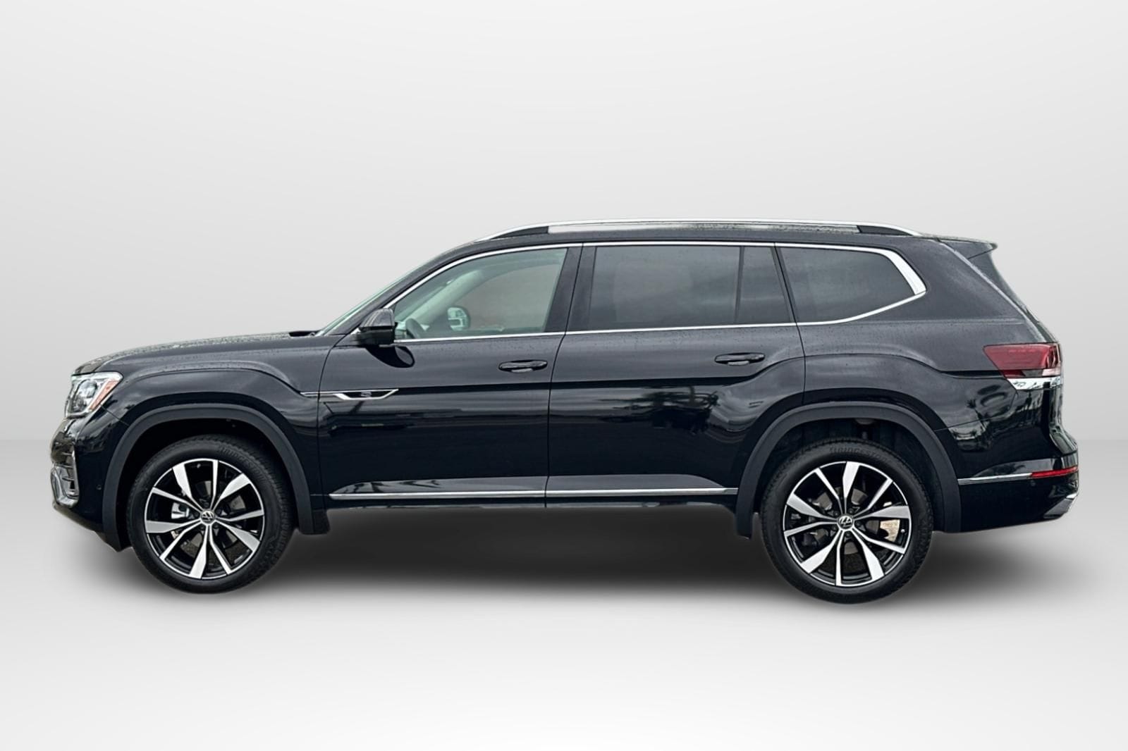 2026 Volkswagen Atlas SEL Premium R-Line - Photo 7